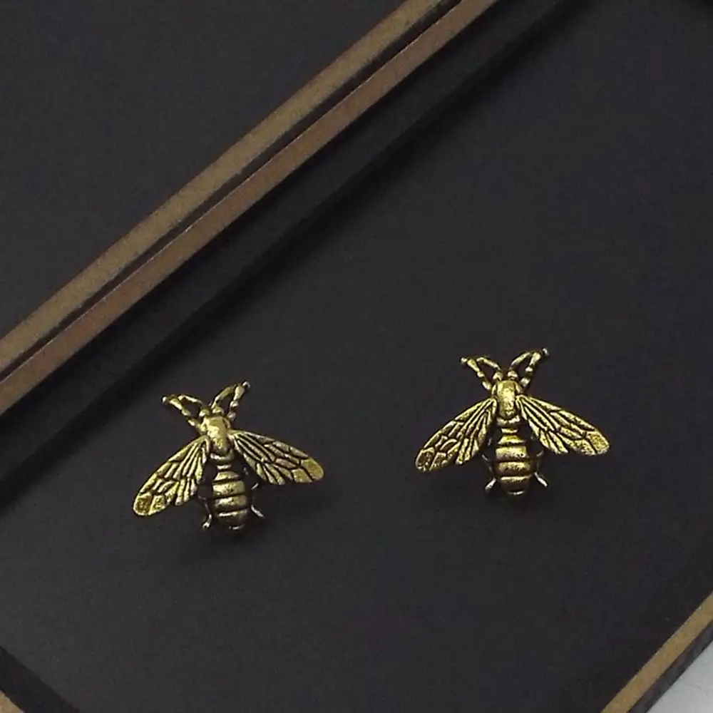 Cute Insect Bee Brooch Vintage Kids Clothes Accessories Gold Silver Color Enamel Brooches Birthday Gifts Jewelry
Cute Insect Bee Brooch Vintage Kids Clothes Accessories Gold Silver Color Enamel Brooches Birthday Gifts Jewelry