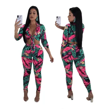 2019 Women Print Flower Two Piece Set Sexy Deep V-Neck Crop Top Pencil Pants Plus Size Suits Ladies Large Size Outfits
2019 Women Print Flower Two Piece Set Sexy Deep V-Neck Crop Top Pencil Pants Plus Size Suits Ladies Large Size Outfits