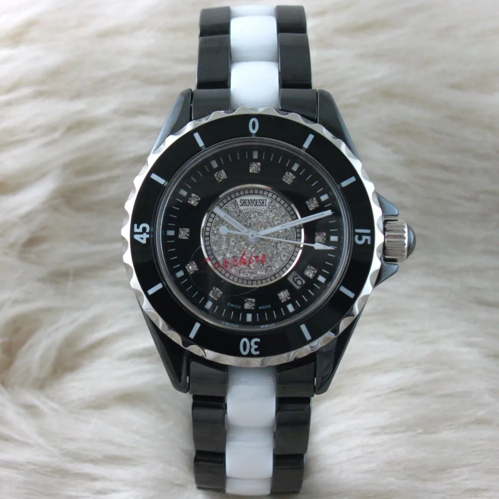 WG05112 Women's Watches Top Brand Runway Luxury European Design Quartz Wristwatches
WG05112 Women's Watches Top Brand Runway Luxury European Design Quartz Wristwatches
