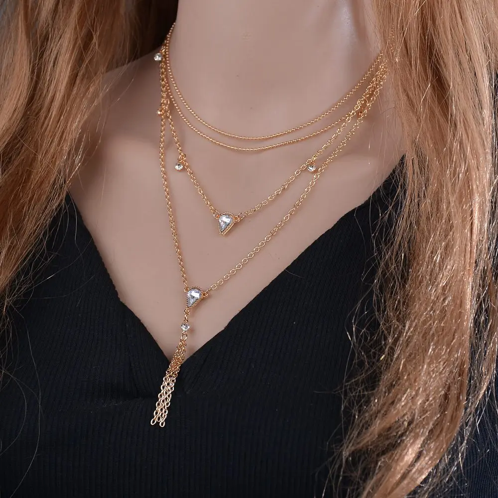 Hot Retro Four-layer Water Drop Inlaid Rhinestone Geometric Round Necklace Ladies Gold Multi-layer Tassel Personality Necklace
Hot Retro Four-layer Water Drop Inlaid Rhinestone Geometric Round Necklace Ladies Gold Multi-layer Tassel Personality Necklace