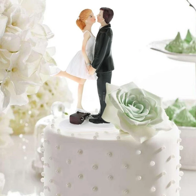 1Pc 12.5*10.9*10.9cm Groom Bride Marry Resin Romantic Wedding Cake Topper Holiday Party Celebration Elegant Figurine Reusable
1Pc 12.5*10.9*10.9cm Groom Bride Marry Resin Romantic Wedding Cake Topper Holiday Party Celebration Elegant Figurine Reusable