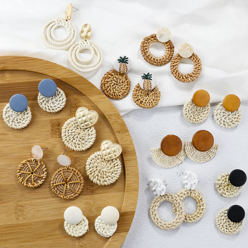 AENSOA Korea Bohemia Handmade Geometric Drop Earrings For Women Boho Rattan Straw Weave Knit Vine Earring Vacation Party Jewelry
AENSOA Korea Bohemia Handmade Geometric Drop Earrings For Women Boho Rattan Straw Weave Knit Vine Earring Vacation Party Jewelry