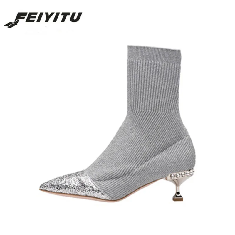 feiyitu New Female Sexy Stiletto Sock Booties Stretch Fabric Pointed Toe Crystal Ankle Boots Women Pumps Botas Mujer eu 34-40
feiyitu New Female Sexy Stiletto Sock Booties Stretch Fabric Pointed Toe Crystal Ankle Boots Women Pumps Botas Mujer eu 34-40