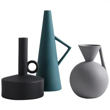 2019 Brand New Abstract Nordic Modern Flower Vases Ceramic Handmade Tabletop Vase Flower Vases Pot Desk Decor Home Decoration
2019 Brand New Abstract Nordic Modern Flower Vases Ceramic Handmade Tabletop Vase Flower Vases Pot Desk Decor Home Decoration
