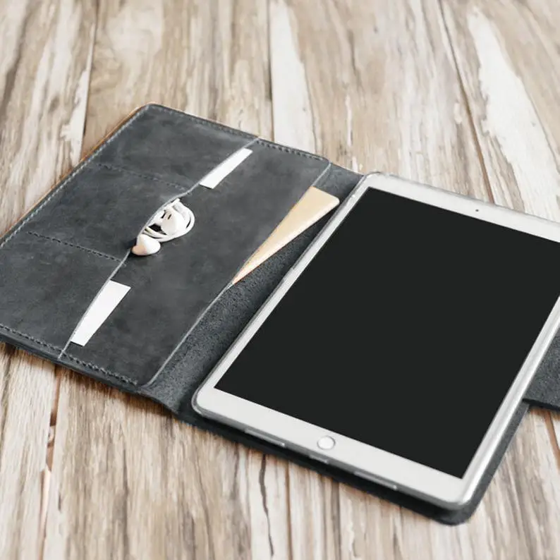 Genuine Italian leather wholesale Padfolio customized logo Personalized Leather ipad mini case Retina Leather Portfolio Case
Genuine Italian leather wholesale Padfolio customized logo Personalized Leather ipad mini case Retina Leather Portfolio Case