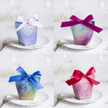 50 Pcs Purple Blue Rose Starry Sky Wedding Favors Candy Boxes Sachet Bomboniera Party Gift Box Giveaways Box Paper Gift Bags
50 Pcs Purple Blue Rose Starry Sky Wedding Favors Candy Boxes Sachet Bomboniera Party Gift Box Giveaways Box Paper Gift Bags