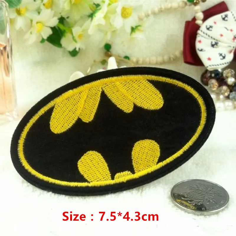 NEW 5PCS/LOT Batman Iron On Embroidered Patch For Cloth Cartoon Badge patch Garment Appliques DIY Accessory
NEW 5PCS/LOT Batman Iron On Embroidered Patch For Cloth Cartoon Badge patch Garment Appliques DIY Accessory