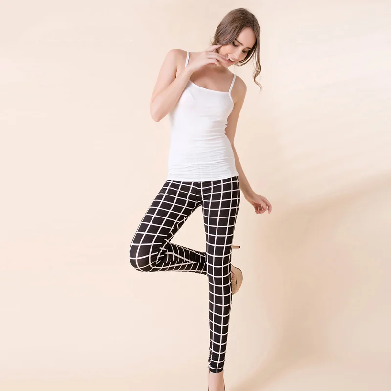 High Quality Ankle Length Autumn Leggings New Hot Plaid Printing Leggings Feet Pencil Pants Women Fashion Leggins Mujer 7AA449
High Quality Ankle Length Autumn Leggings New Hot Plaid Printing Leggings Feet Pencil Pants Women Fashion Leggins Mujer 7AA449