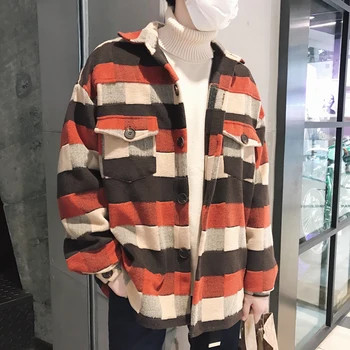 2018 Autumn Winter Men's Fashion Tide Lattice Pattern Woolen Blends Outwear Loose Casual Red/Green Color Male Jacket Coat M-XL
2018 Autumn Winter Men's Fashion Tide Lattice Pattern Woolen Blends Outwear Loose Casual Red/Green Color Male Jacket Coat M-XL