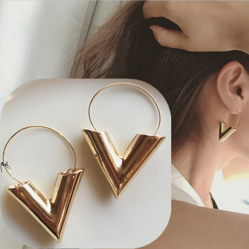 2019 New Hottest Women's Fashion Earrings Brincos Oorbellen Bijoux Simple Metal Texture Letter V Drop Earrings For Women Jewelry
2019 New Hottest Women's Fashion Earrings Brincos Oorbellen Bijoux Simple Metal Texture Letter V Drop Earrings For Women Jewelry