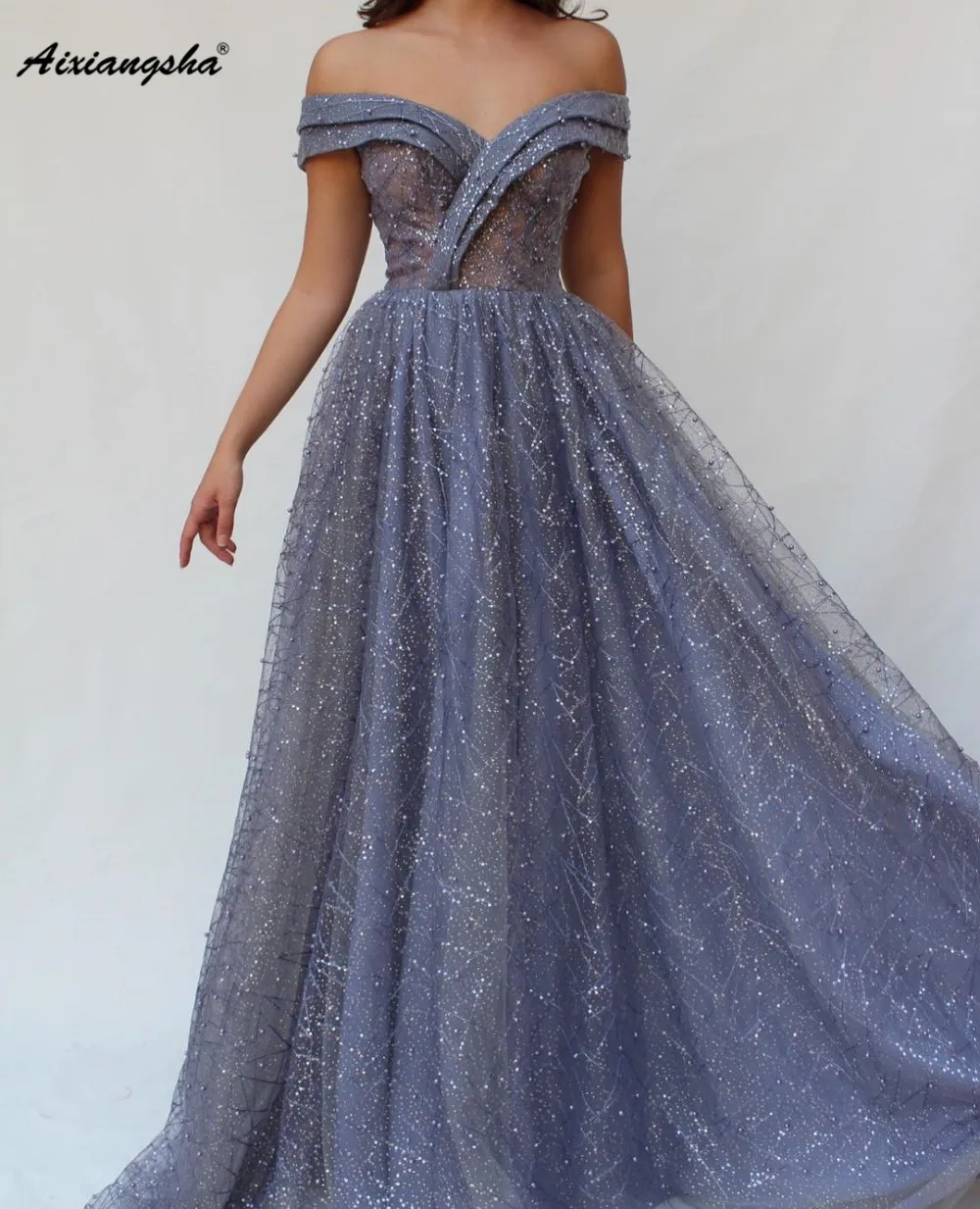 Charming Gray Evening Dress 2019 Tulle A-Line Off The Shoulder Sleeveless Sequin See Through Top Long Evening Dresses Vestidos
Charming Gray Evening Dress 2019 Tulle A-Line Off The Shoulder Sleeveless Sequin See Through Top Long Evening Dresses Vestidos
