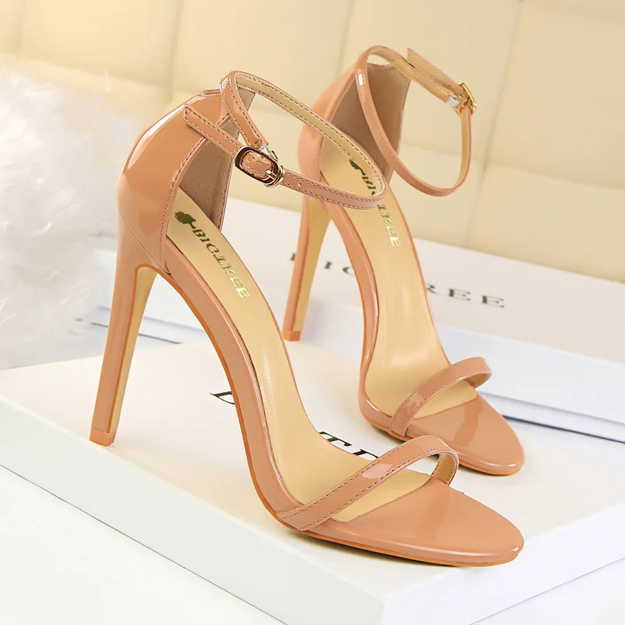 BIGTREE New Summer Sandal European Fashion High Heels Sandals Sexy Thin High-Heeled Shoes Open Toe Buckle Women's Shoes G126-10
BIGTREE New Summer Sandal European Fashion High Heels Sandals Sexy Thin High-Heeled Shoes Open Toe Buckle Women's Shoes G126-10