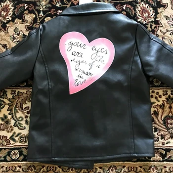 2019 spring autumn hot children PU jacket, 2-7 year old girl fashion love faux leather Cool all matchprint letter love coat
2019 spring autumn hot children PU jacket, 2-7 year old girl fashion love faux leather Cool all matchprint letter love coat