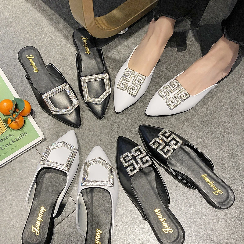 Brand Women Slippers Summer Flat Heels Mules Ladies Pointed Toe Strange Style Crystal Outside Shoes Woman Fashion Footwear
Brand Women Slippers Summer Flat Heels Mules Ladies Pointed Toe Strange Style Crystal Outside Shoes Woman Fashion Footwear
