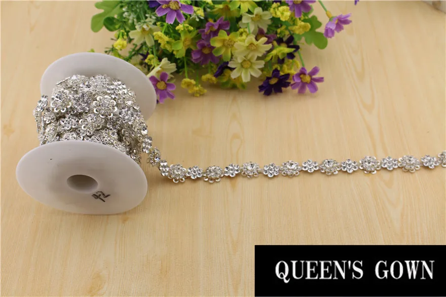 Free DHL Wholesale 1.8CM Wide Clear Crystal Flower Rhinestone Trim Chain High Quality High Precision Chain
Free DHL Wholesale 1.8CM Wide Clear Crystal Flower Rhinestone Trim Chain High Quality High Precision Chain