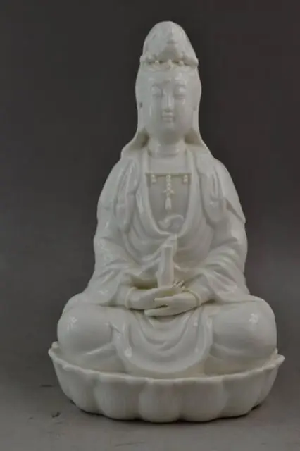 

8.26 "Exquisite Chinese Dehua White Porcelain Kwan-yin Sitting on Lotus Buddha Statue