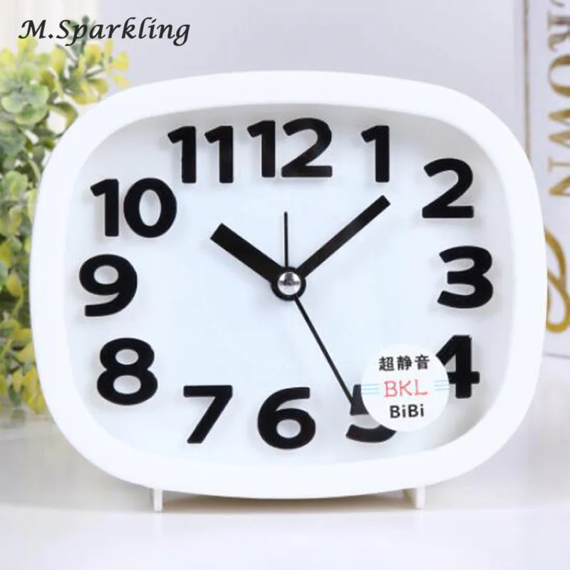 M.Sparkling Candy color square digital fashion cartoon mute alarm clock creative alarm clock
M.Sparkling Candy color square digital fashion cartoon mute alarm clock creative alarm clock