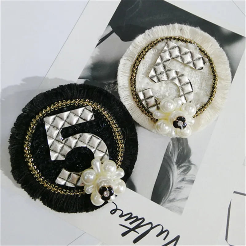Korea Handmade Luxurious Vintage Pearl Flower Number 5 Badge Brooches Pins Fashion Jewelry For Woman Accessories-JQGWBH009E
Korea Handmade Luxurious Vintage Pearl Flower Number 5 Badge Brooches Pins Fashion Jewelry For Woman Accessories-JQGWBH009E