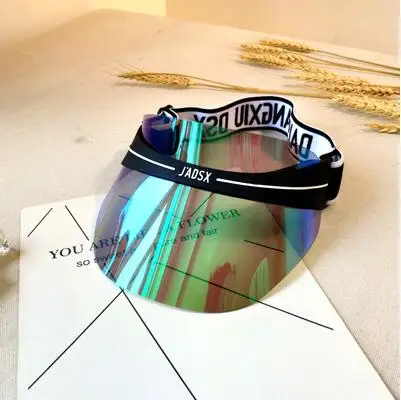 Women's hat 2019 autumn and winter new navy hat fashion chain decoration bright silk tweed line flat top military cap
Women's hat 2019 autumn and winter new navy hat fashion chain decoration bright silk tweed line flat top military cap