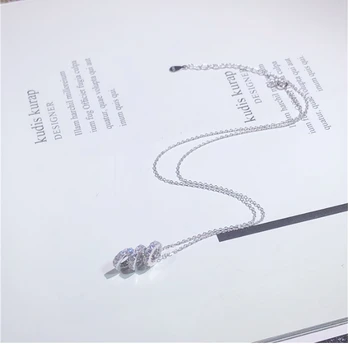 3 Circles Pendant O Chain Necklace Cubic Zircon 925 Sterling Silver Moving Vintage Women Wedding Jewelry High Quality
3 Circles Pendant O Chain Necklace Cubic Zircon 925 Sterling Silver Moving Vintage Women Wedding Jewelry High Quality
