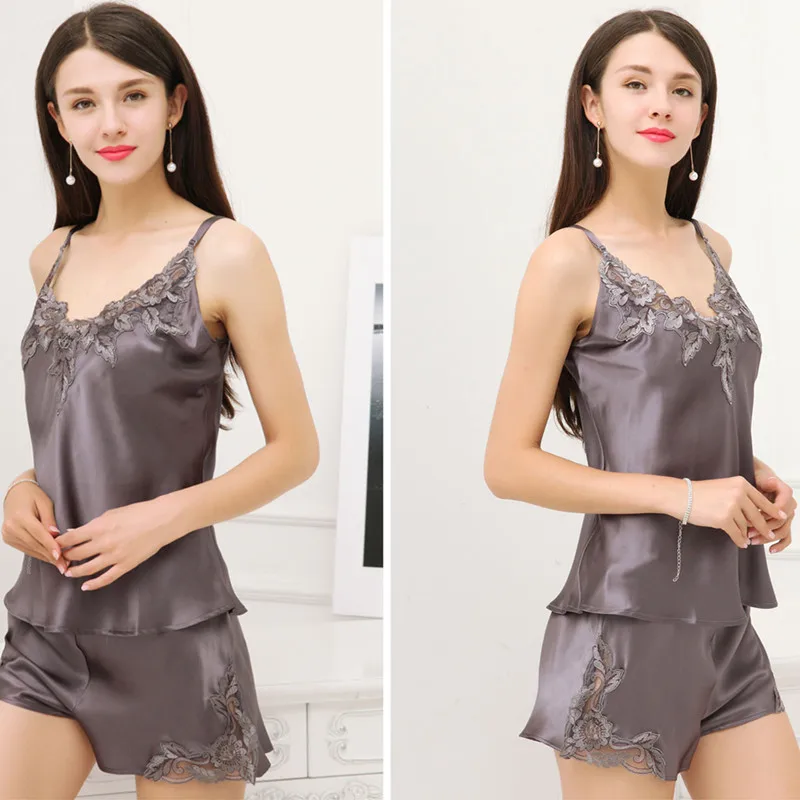 100% Mulberry Silk Sleepwear Sexy Real Silk Women Strap Short Pajama sets M L XL Free Shipping
100% Mulberry Silk Sleepwear Sexy Real Silk Women Strap Short Pajama sets M L XL Free Shipping