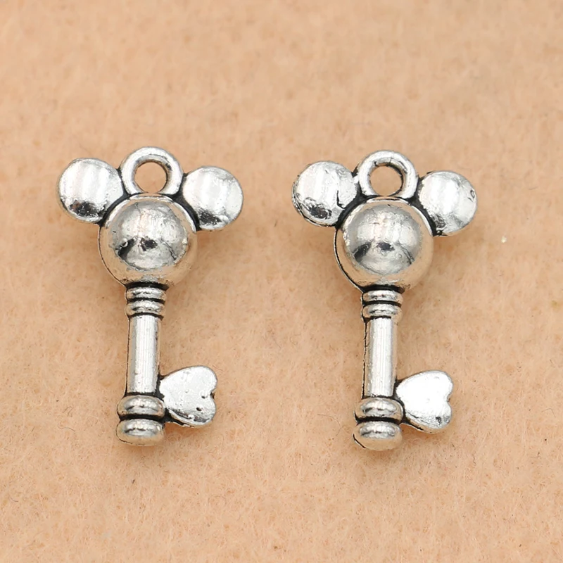 10pcs Antique Plated Plated Cat Head Key Charms Pendants Fashion Jewelry Diy Making Handmade 18x11mm
10pcs Antique Plated Plated Cat Head Key Charms Pendants Fashion Jewelry Diy Making Handmade 18x11mm