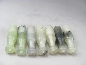 Free delivery of natural gifts sent to the elderly old jade jade flowers floating cigarette holder
Free delivery of natural gifts sent to the elderly old jade jade flowers floating cigarette holder