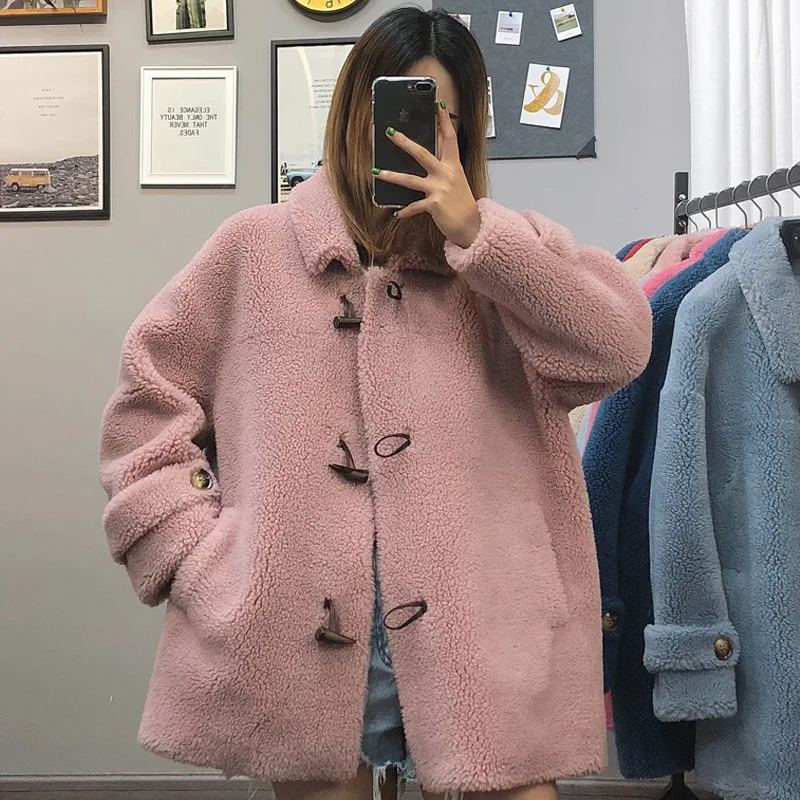 2019 winter women loose plus size faux lamb wool coats Granular velvet outerwear horn buttons turn down collar coat b175
2019 winter women loose plus size faux lamb wool coats Granular velvet outerwear horn buttons turn down collar coat b175