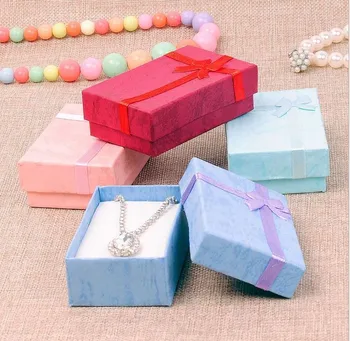 Bowknot jewelry box pendant earrings box packing box 5 * 8 cm gift box 48pcs/lot
Bowknot jewelry box pendant earrings box packing box 5 * 8 cm gift box 48pcs/lot