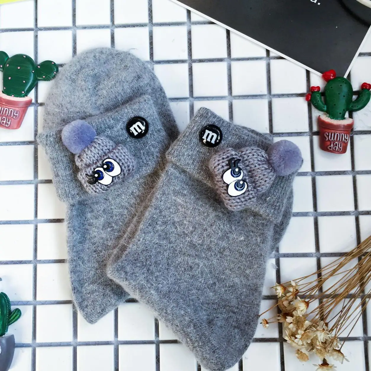 Japanese And Korean Style Autumn And Winter Thick Wool Women Socks Cute Christmas Hat Gray Socks For Girls BAC312
Japanese And Korean Style Autumn And Winter Thick Wool Women Socks Cute Christmas Hat Gray Socks For Girls BAC312