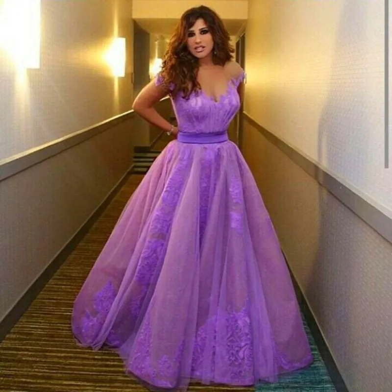 Amazing Light Purple A line Evening Dresses Sweetheart Lace Applique Floor Length Prom Gowns for Wedding Party Custom Made
Amazing Light Purple A line Evening Dresses Sweetheart Lace Applique Floor Length Prom Gowns for Wedding Party Custom Made