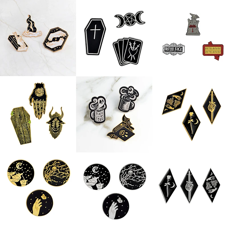 3pcs/set Dark series Punk Enamel Pins Badges Demon prophecy fantastic Brooches Hand tombstone books geometric lapel Pin Jewelry
3pcs/set Dark series Punk Enamel Pins Badges Demon prophecy fantastic Brooches Hand tombstone books geometric lapel Pin Jewelry