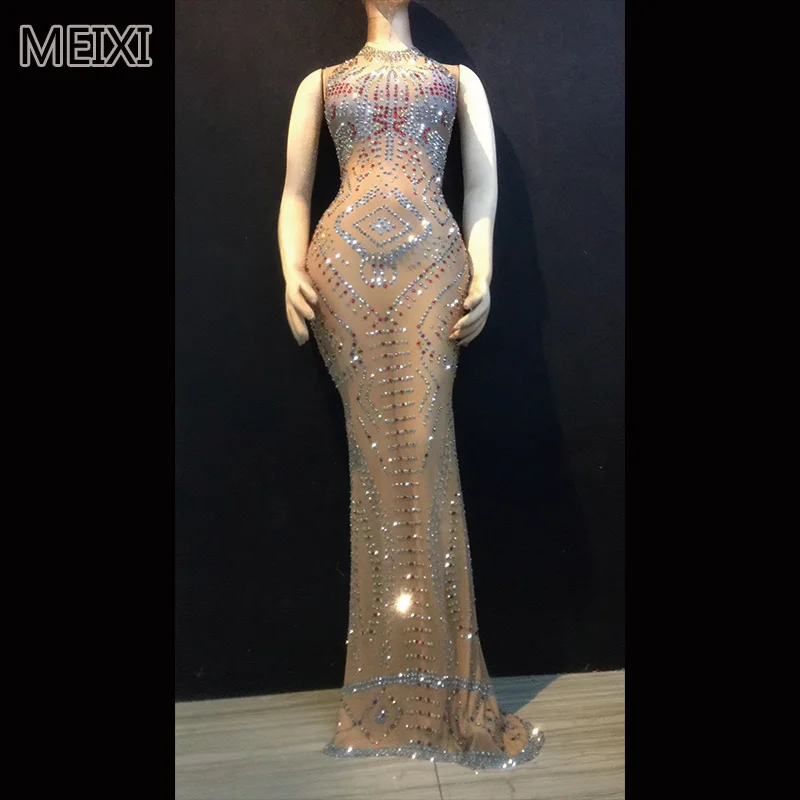 Noble skin tone mesh code pattern rhinestone dress bar birthday party concert singer dancer costume
Noble skin tone mesh code pattern rhinestone dress bar birthday party concert singer dancer costume