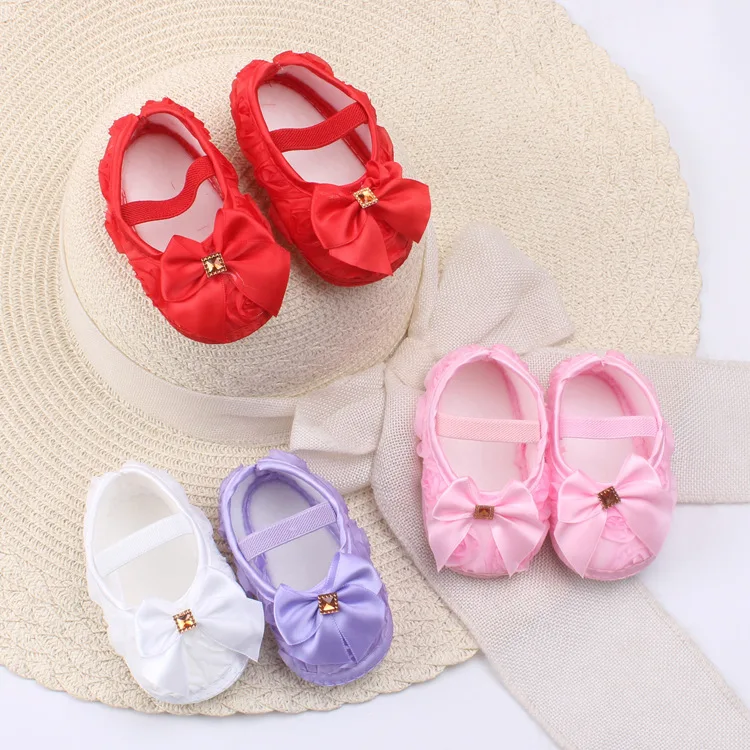 Spring and Summer and Summer New 0-1 Female Baby anti-skid toddler thoes square Shoes Baby Soft Bottom Princess Shoes
Spring and Summer and Summer New 0-1 Female Baby anti-skid toddler thoes square Shoes Baby Soft Bottom Princess Shoes