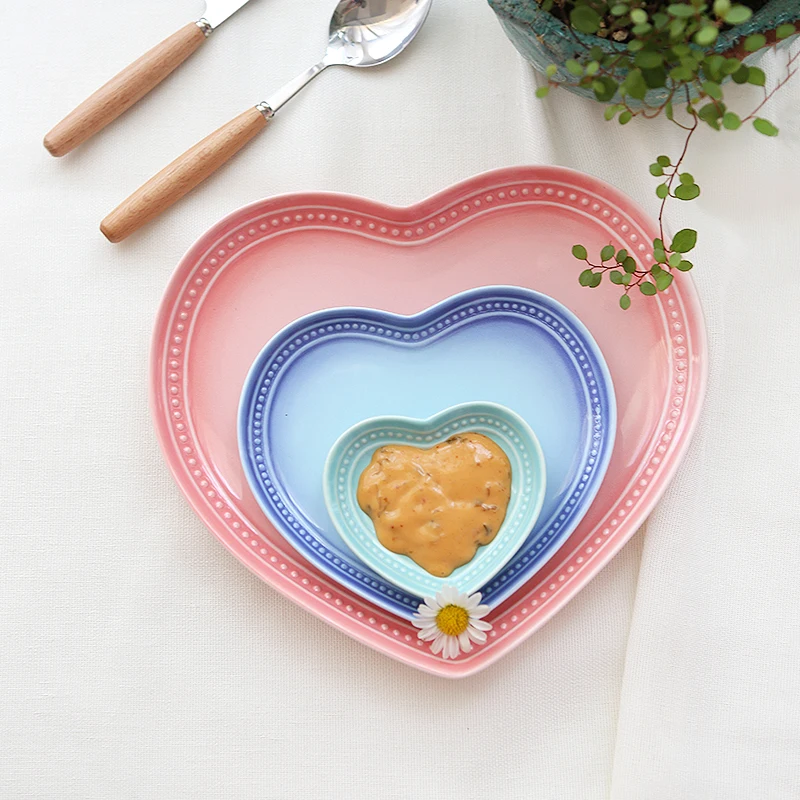 Candy color gradient creative tableware ceramic Western dish cute heart shaped breakfast plate seasoning Saucer salad bowl plato 
Candy color gradient creative tableware ceramic Western dish cute heart shaped breakfast plate seasoning Saucer salad bowl plato