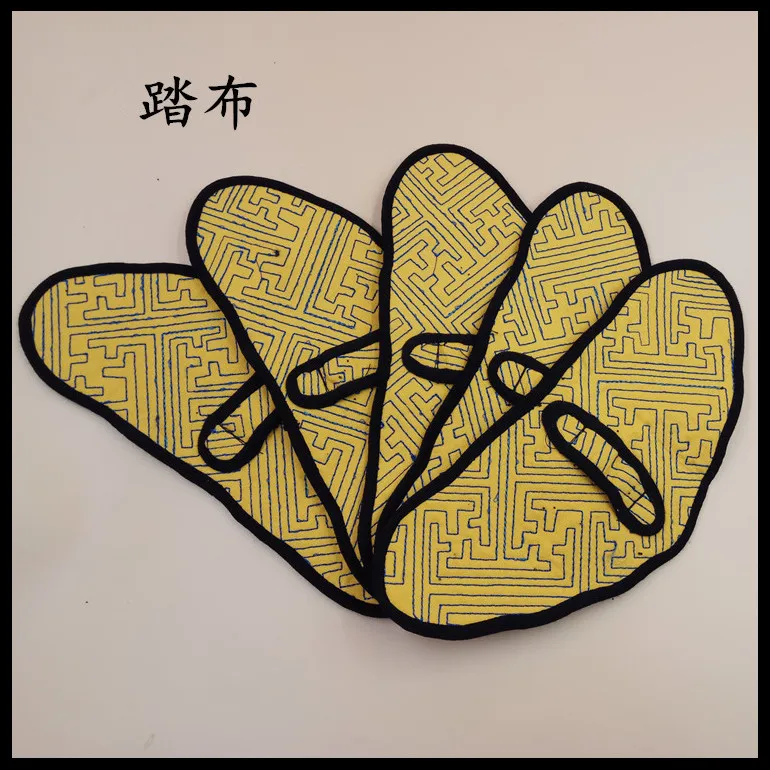 Falconry Hound Foot Cloth Eagle Leather Cloth Traning Tools For Accipiter Virgatus Gularis Eurasian Kestrel European Hobby
Falconry Hound Foot Cloth Eagle Leather Cloth Traning Tools For Accipiter Virgatus Gularis Eurasian Kestrel European Hobby