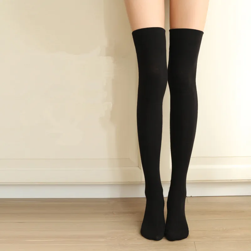 1 pairs / lot Female cotton knee socks 2017 solid trend College slip Gaotong sexy stockings Japanese black ball can not afford
1 pairs / lot Female cotton knee socks 2017 solid trend College slip Gaotong sexy stockings Japanese black ball can not afford