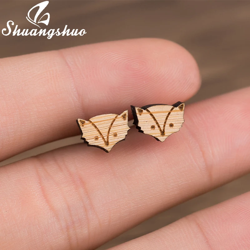 Shuangshuo Fox Stud Earrings Head of Fox Wood Earrings for Women Accessories Animal Fashion Jewelry for Ladies Minimalist Gifts
Shuangshuo Fox Stud Earrings Head of Fox Wood Earrings for Women Accessories Animal Fashion Jewelry for Ladies Minimalist Gifts