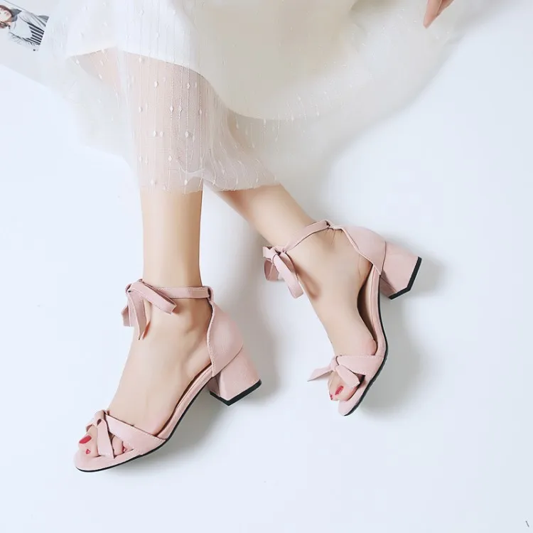 Big Size 11 12 13 high heels sandals women shoes woman summer ladies Butterfly strap-on sandals with thick heels
Big Size 11 12 13 high heels sandals women shoes woman summer ladies Butterfly strap-on sandals with thick heels