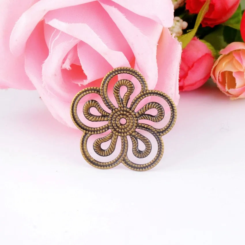 Free shipping-50Pcs Bronze Tone Filigree Wraps Flower Connectors Metal Crafts Gift Decoration DIY Findings 3.5x3.5cm
Free shipping-50Pcs Bronze Tone Filigree Wraps Flower Connectors Metal Crafts Gift Decoration DIY Findings 3.5x3.5cm