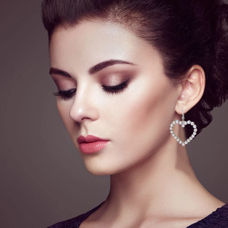 2018 Vintage Geometric Love Heart Shape Big Pearl Drop Dangle Earrings Retro Gold Silver Hang Earrings fashion women's Jewelry
2018 Vintage Geometric Love Heart Shape Big Pearl Drop Dangle Earrings Retro Gold Silver Hang Earrings fashion women's Jewelry