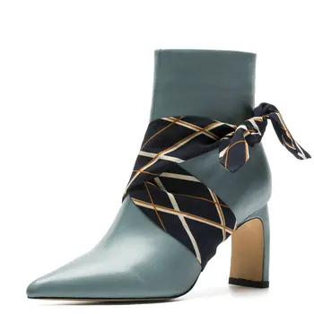 Women Genuine Leather Fashion Boots Blue Ladies Pointed Toe Thin Heel Party Wedding Ankle Boots Woman Silk Short Boots Winter
Women Genuine Leather Fashion Boots Blue Ladies Pointed Toe Thin Heel Party Wedding Ankle Boots Woman Silk Short Boots Winter