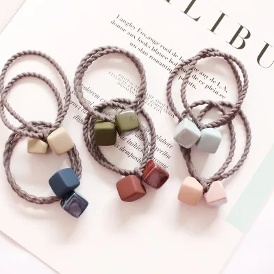 Tire frosted plastic square smooth bead high elastic elastic hair bands small pure and fresh and double color hair
Tire frosted plastic square smooth bead high elastic elastic hair bands small pure and fresh and double color hair