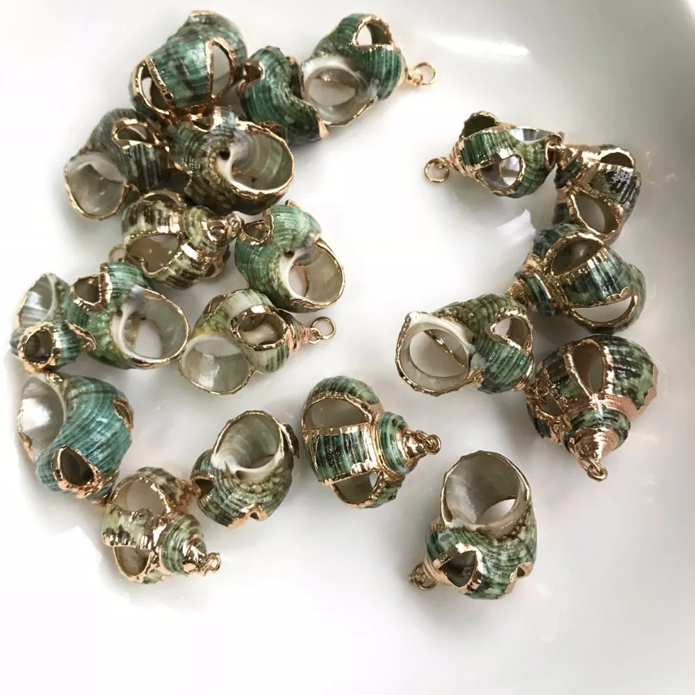 Gold Color Cut Carved Conch Pendant Beads with Ring Whelk Genuine Sea Snail Trumpet Shell Spacer Beads for Making Jewelry DIY
Gold Color Cut Carved Conch Pendant Beads with Ring Whelk Genuine Sea Snail Trumpet Shell Spacer Beads for Making Jewelry DIY