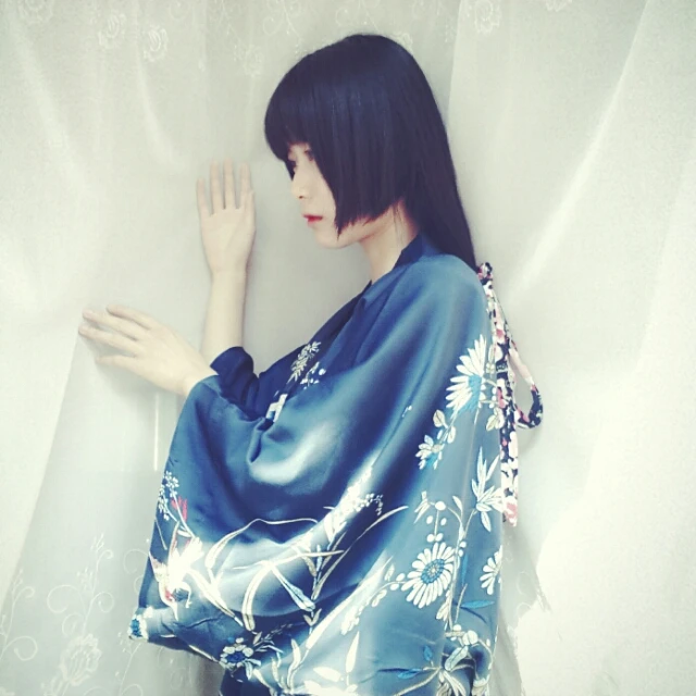 Japanese Style Summer Navy Blue Satin Print Kimono Traditional Yukata Cosplay Batwing Sleeve Loose Casual Women Cardigan
Japanese Style Summer Navy Blue Satin Print Kimono Traditional Yukata Cosplay Batwing Sleeve Loose Casual Women Cardigan