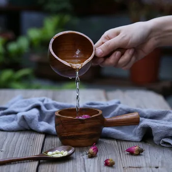 Japanese retro small water ladle acacia wood bowl whole wood bowl tea spoon with handle water spoon wholesale customization
Japanese retro small water ladle acacia wood bowl whole wood bowl tea spoon with handle water spoon wholesale customization