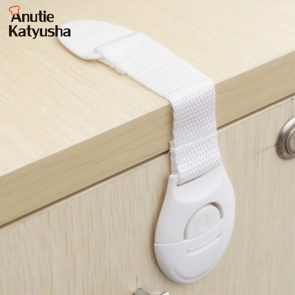 10Pcs/Lot Child Lock Kids Plastic Lock Protection Of Children Locking Doors For Children's Safety Furniture Accessories
10Pcs/Lot Child Lock Kids Plastic Lock Protection Of Children Locking Doors For Children's Safety Furniture Accessories