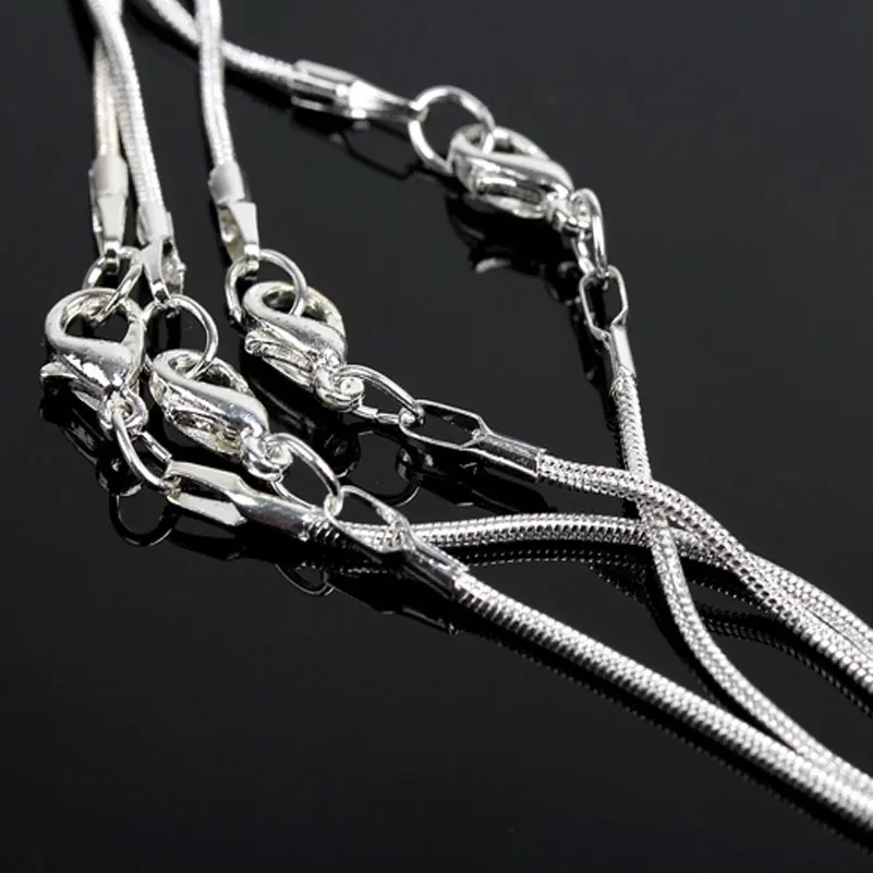 1.2mm Plated Silver Necklace Snake Chain with Lobster Clasp Hook 24pcs/lot Length 45cm D0233
1.2mm Plated Silver Necklace Snake Chain with Lobster Clasp Hook 24pcs/lot Length 45cm D0233