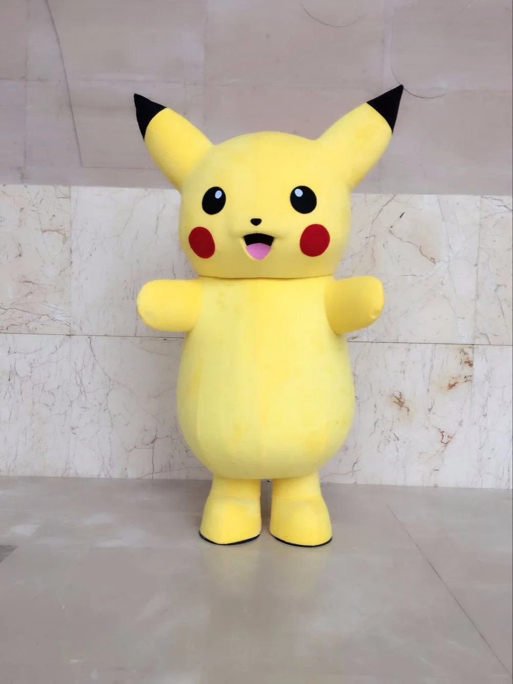 Купить 2018 Top Grade Deluxe Pikachu Mascot Costume Cartoon Character Costu...