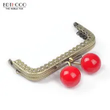 8.5cm 10pcs/lot Square Metal Purse Frame Handle for Clutch Bag Accessories Making Kiss Clasp Lock Antique Bronze Bags Hardware
8.5cm 10pcs/lot Square Metal Purse Frame Handle for Clutch Bag Accessories Making Kiss Clasp Lock Antique Bronze Bags Hardware